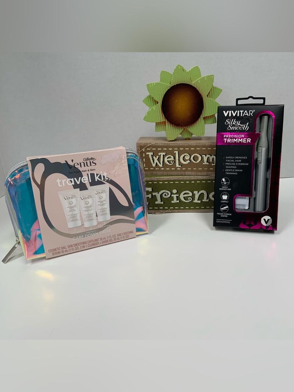 VENUS Travel Kit and Vivitar Precision Trimmer